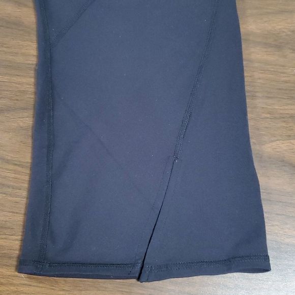 Athleta Womens Power Ananda Capri Athletic Cropped Pants #268553 Black Size Med - Picture 11 of 14